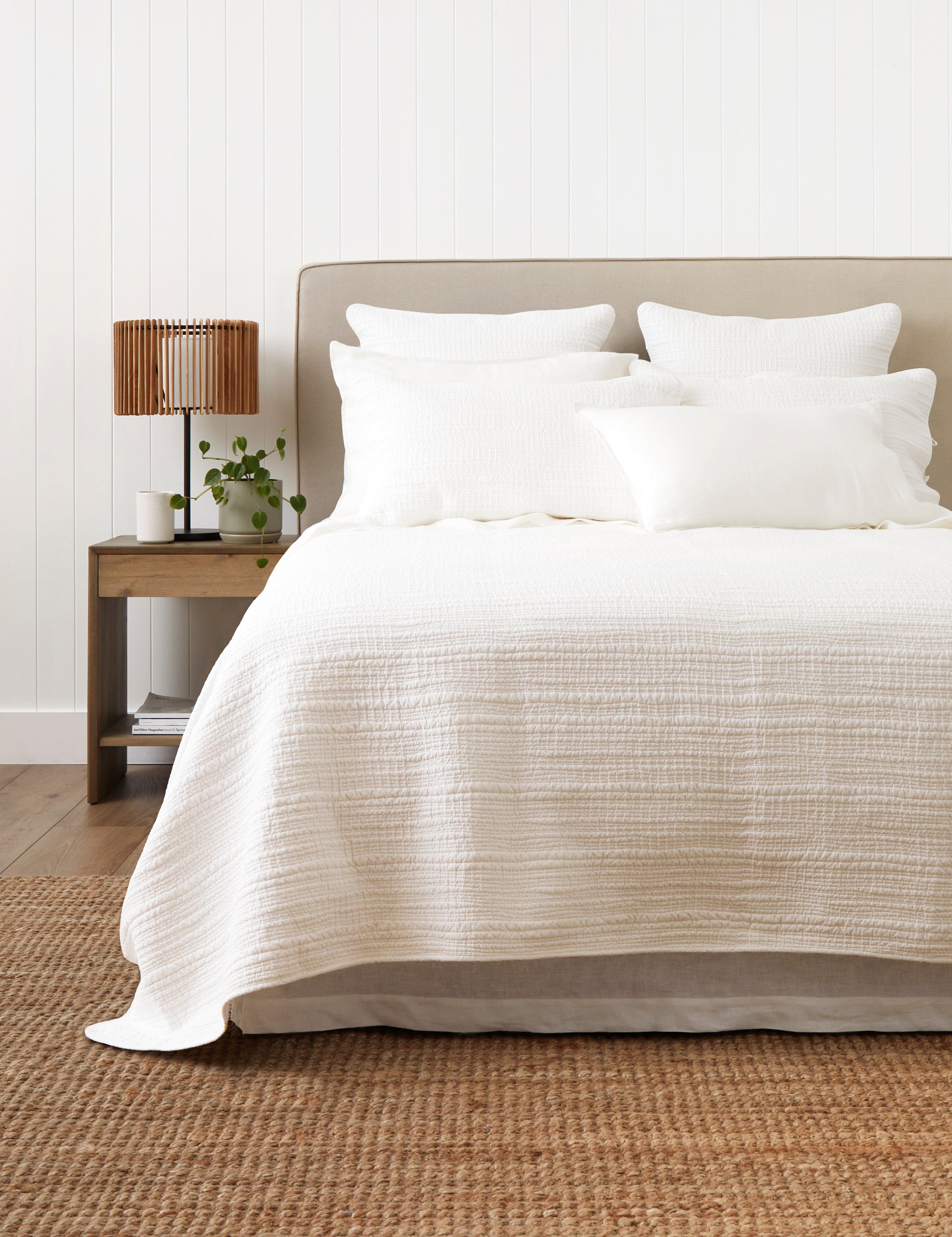 Serenade Quilt | White-1