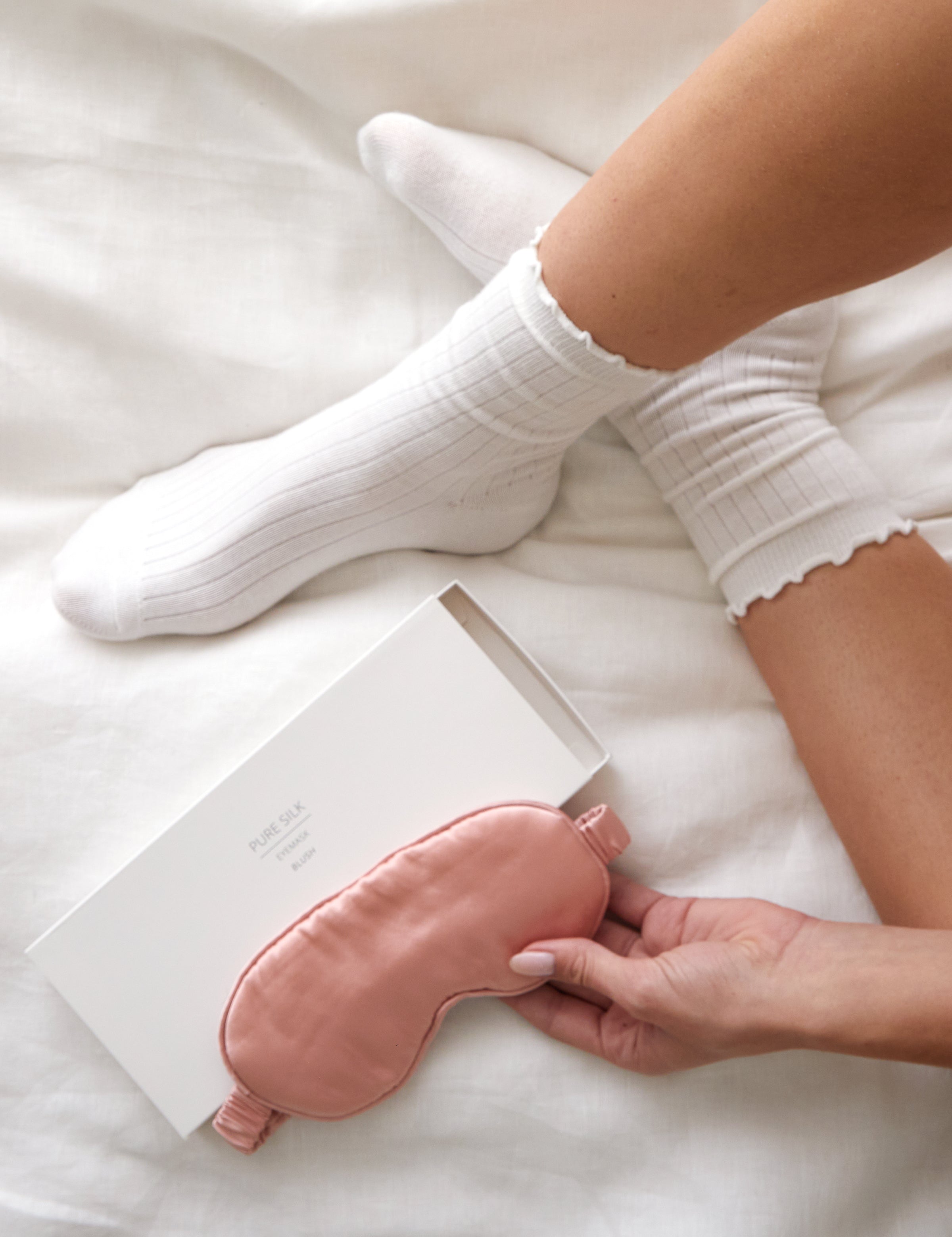 Silk Boxed Eye Mask | Blush-1