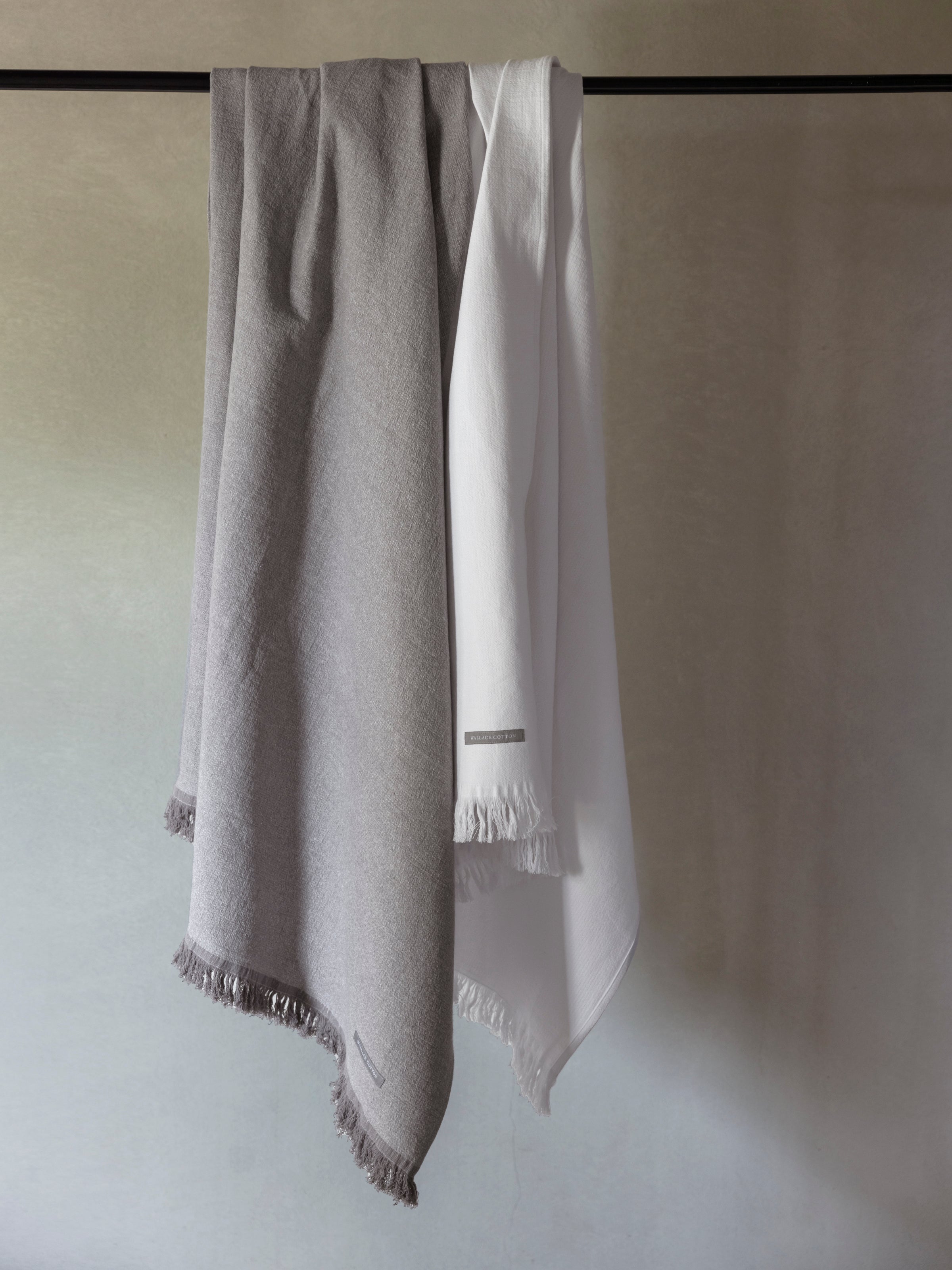 Tennyson Throw | White-2
