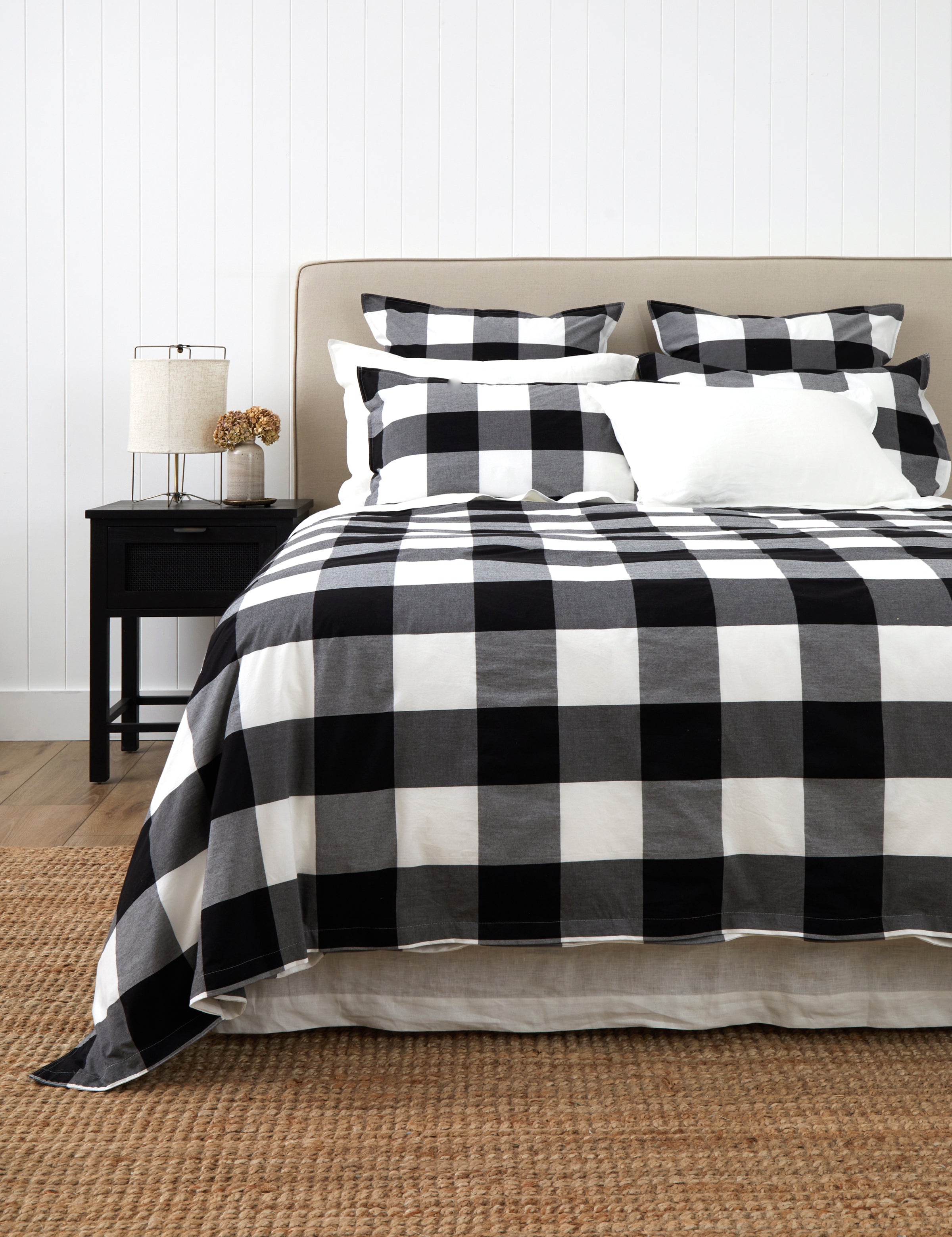 Piha Duvet Cover Set | Black/White-1