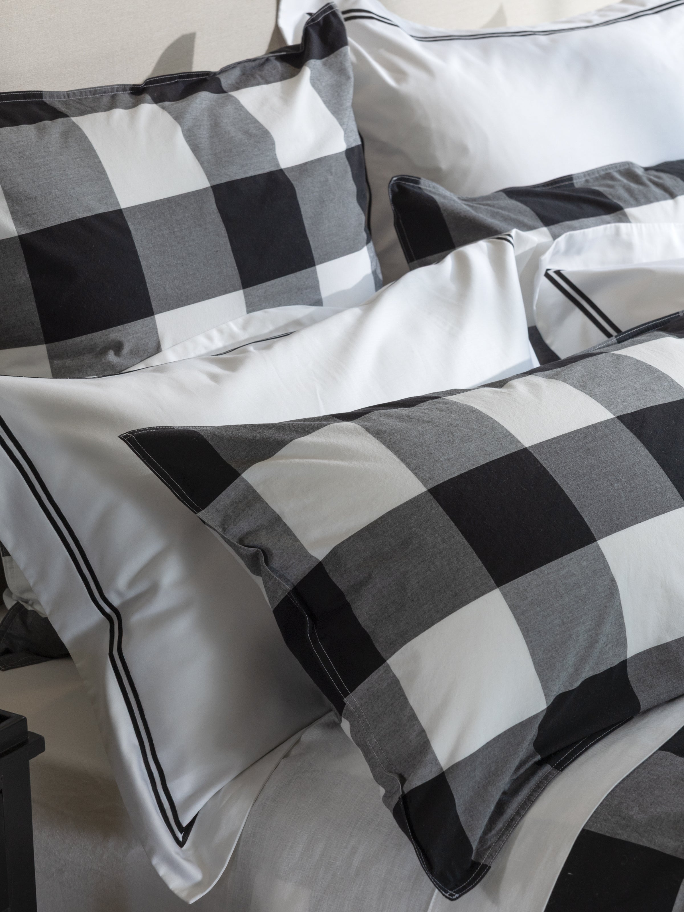 Piha European Pillowcase | Black/White-2