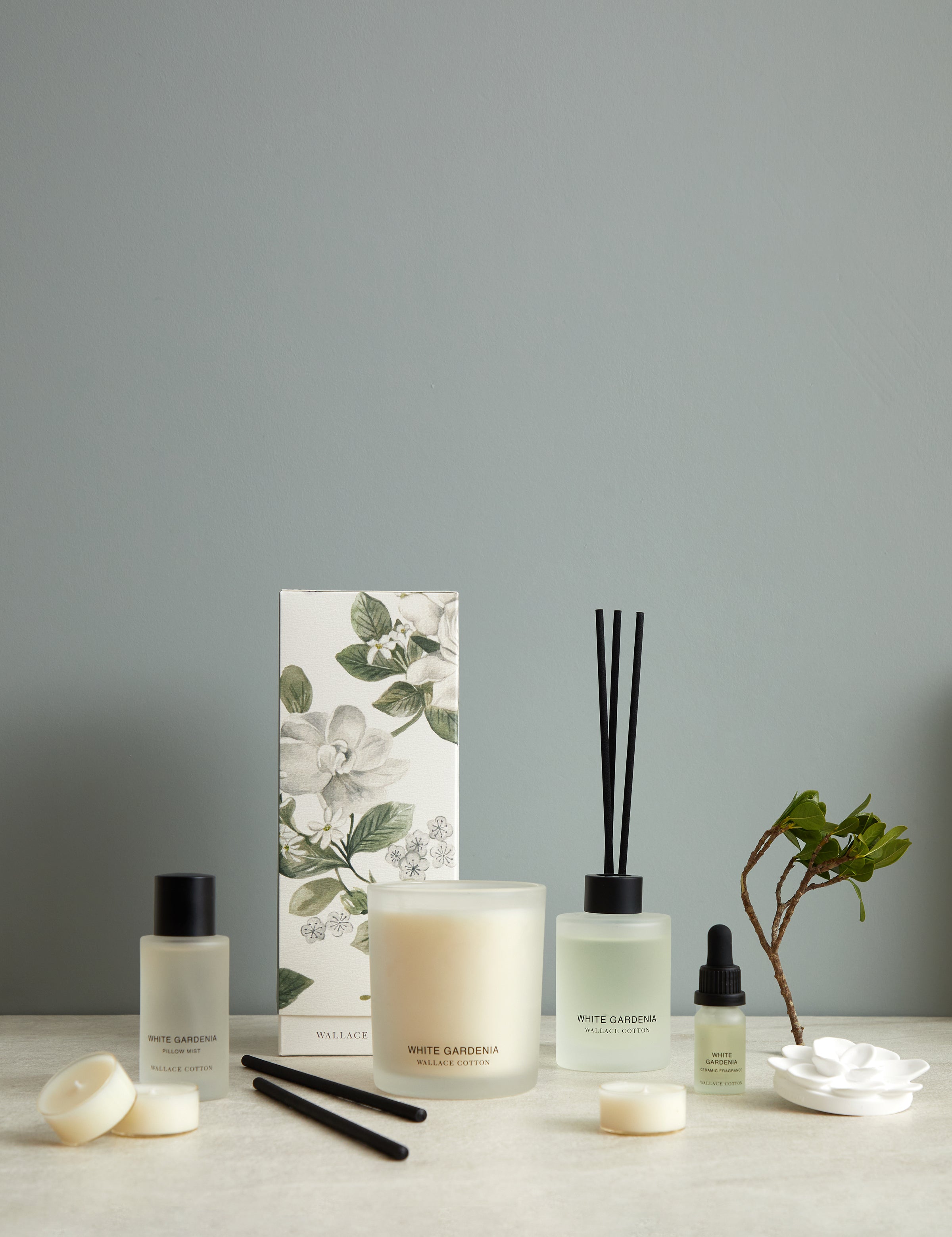 White Gardenia Aroma Sticks Set of 6 | White-2