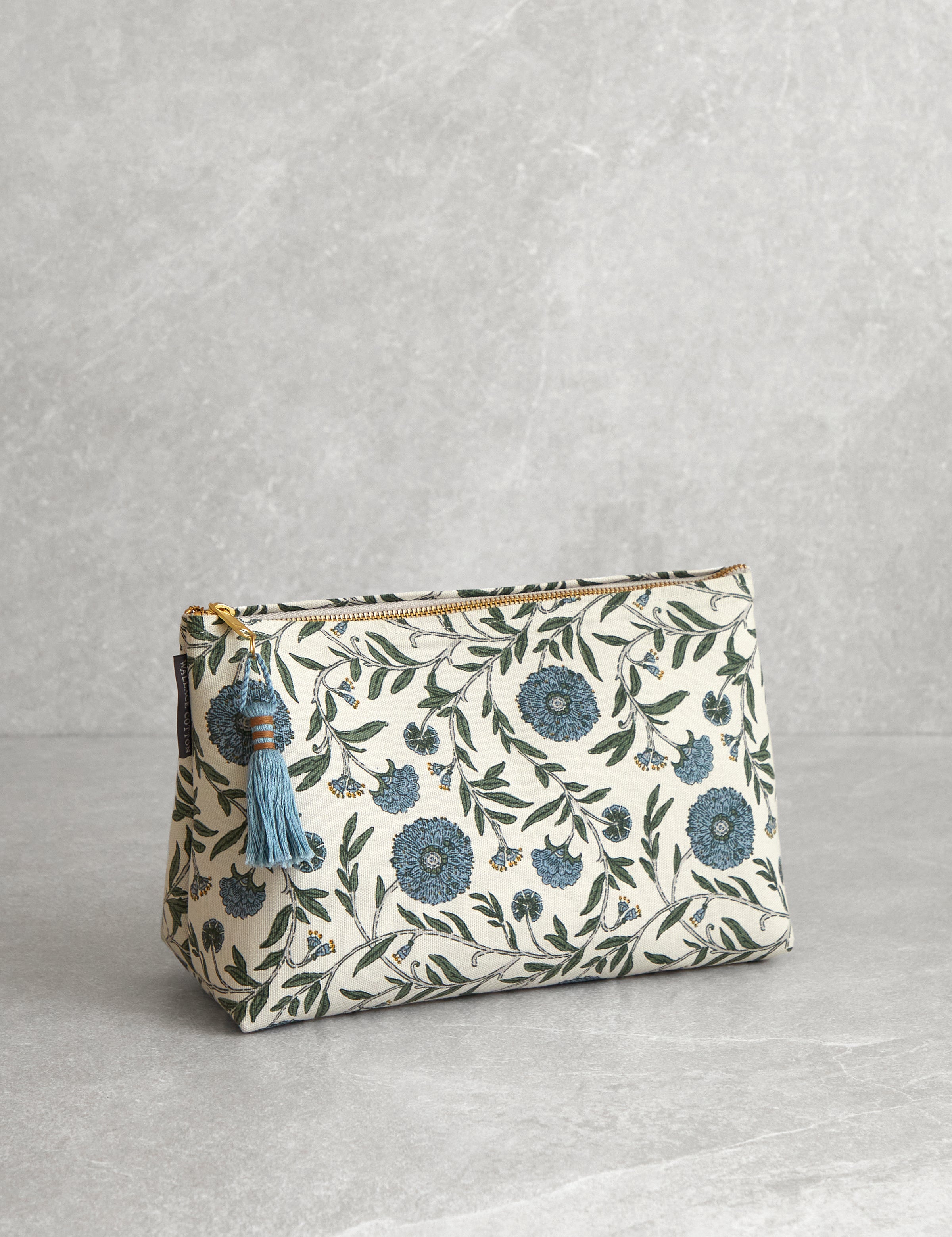 Willa Large Bath Bag | Floral-1